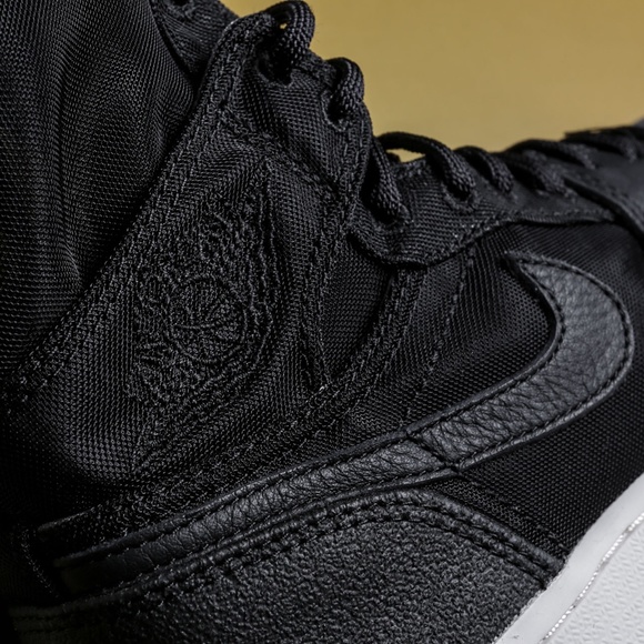 NIKE Wmnn's Air Jordan 1 Explorer XX | BRAND NEW Size 6.5 | Phantom Black - Picture 6 of 7